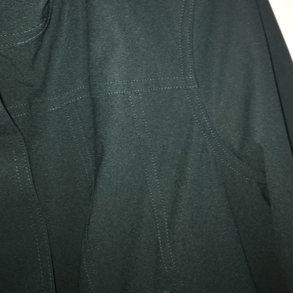 Lululemon jacket - Picture 4 of 4