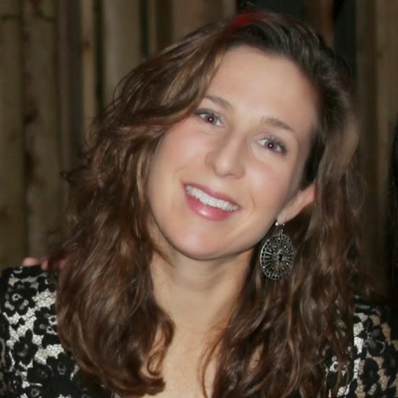 Meet your Posher, Charlotte