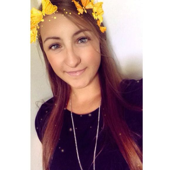 Meet your Posher, Jillian - Picture 1 of 1