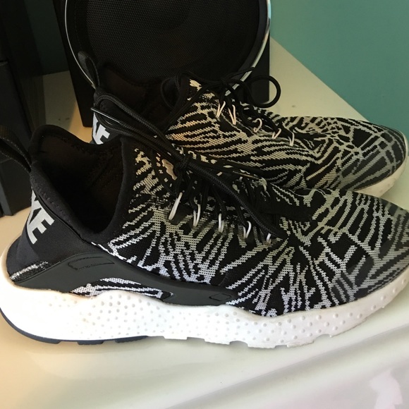 Nike huarches