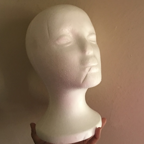 Mannequin foam head