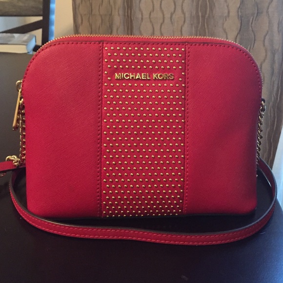 Michael kors satchel purse