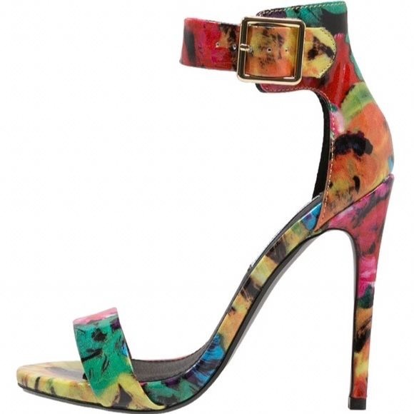 Steve Madden Marlenee sandals