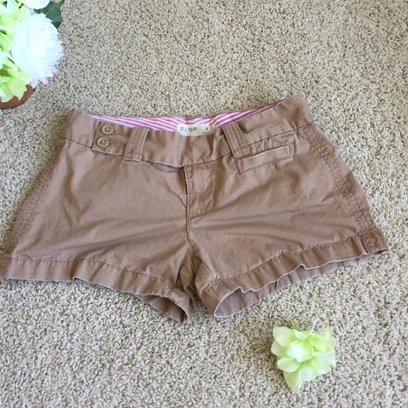🎉🎉Khaki shorts