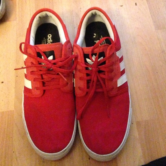 Red Adidas 👹👹👹