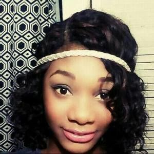 Meet your Posher, Vanessa