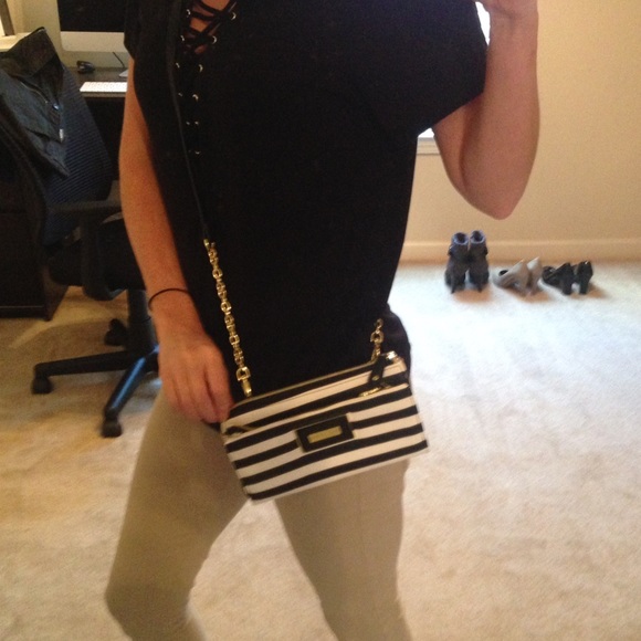 crossbody wallet