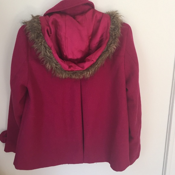 Fall/winter coat - Picture 3 of 3