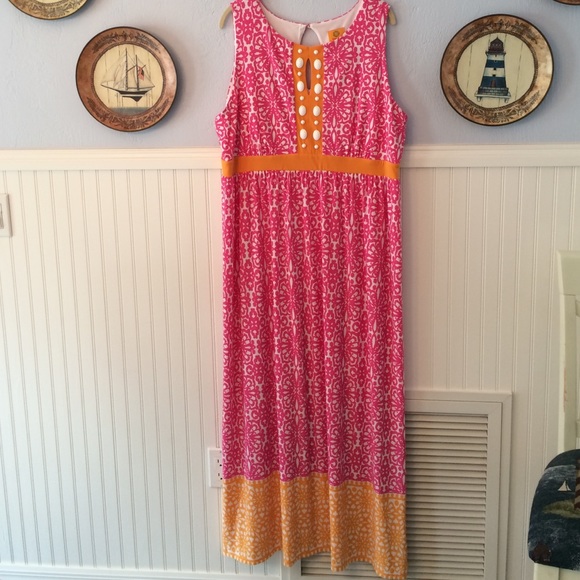SLEEVELESS MAXI DRESS
