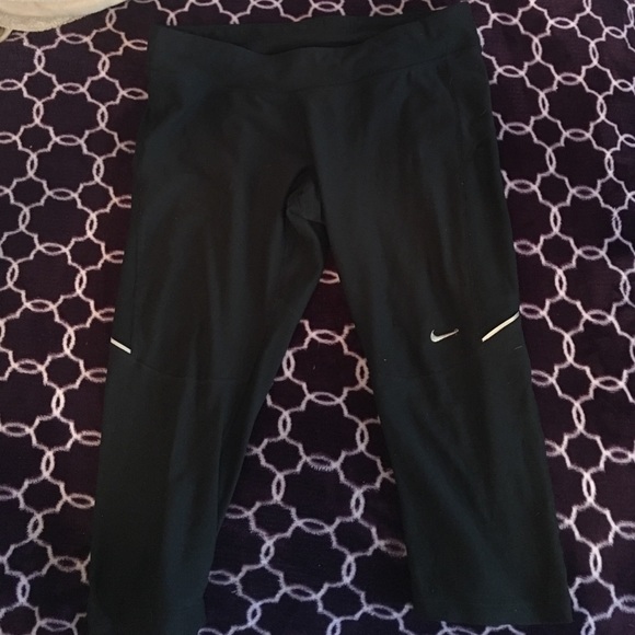 Nike cropped leggings!!!!