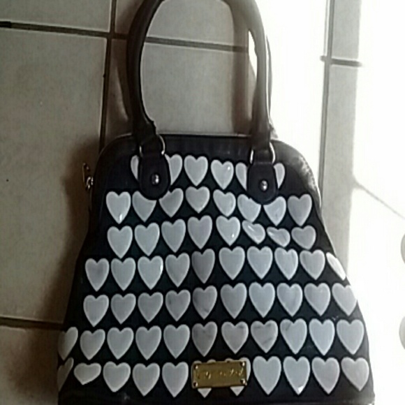 BetsyJohnson black and white hand bag