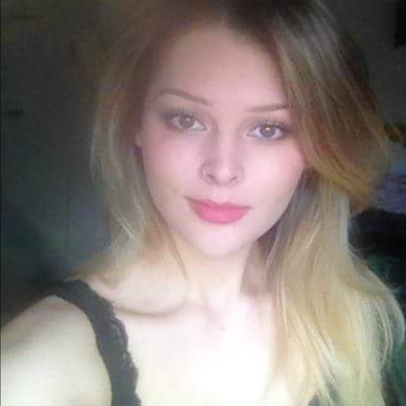 Meet your Posher, Monica