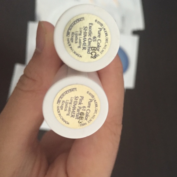 5 Korean eye masks and two Estée Lauder lipstick - Picture 2 of 2