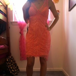 Coral lace Bebe dress 💕💕