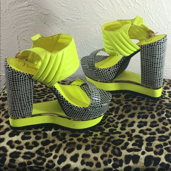 Privilege Quasi Neon Grid Cut Out Wedge