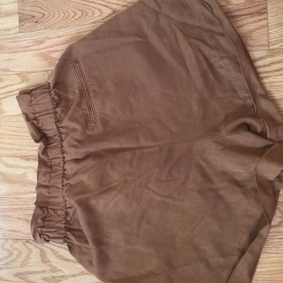 Mango shorts - Picture 3 of 3