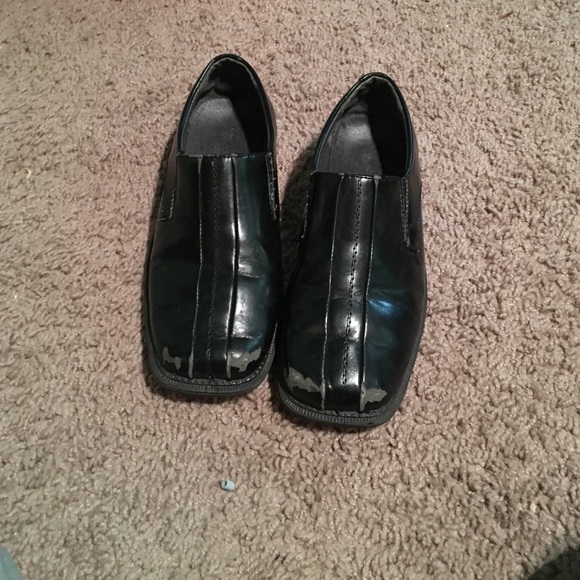 Dress shoes