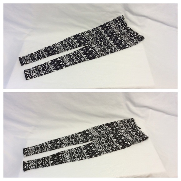 ONE STORY Leggings size Small - Picture 4 of 4