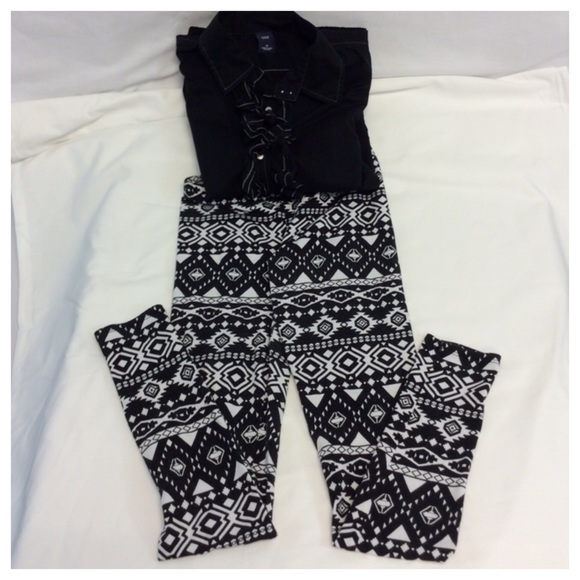 ONE STORY Leggings size Small - Picture 2 of 4