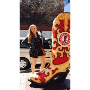 Meet your Posher, Madeline