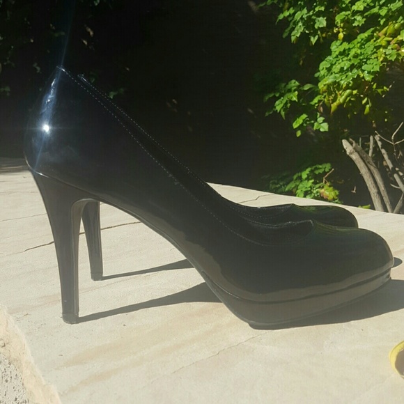 Black heels