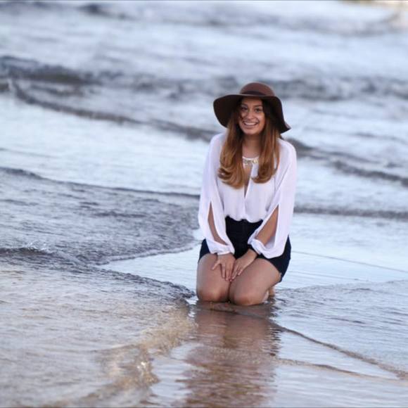 Meet your Posher, Ashley - Picture 1 of 1