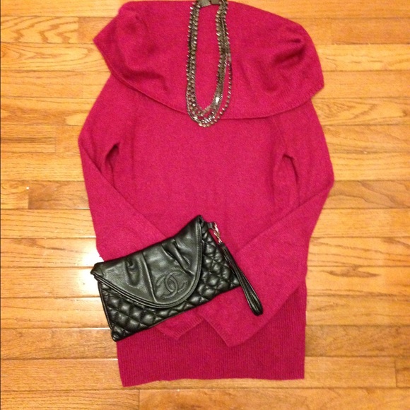 Like new-White House Black Market Sweater