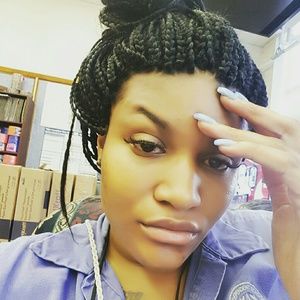 Meet your Posher, Laquita