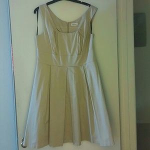 Beige mid drift super cute dress