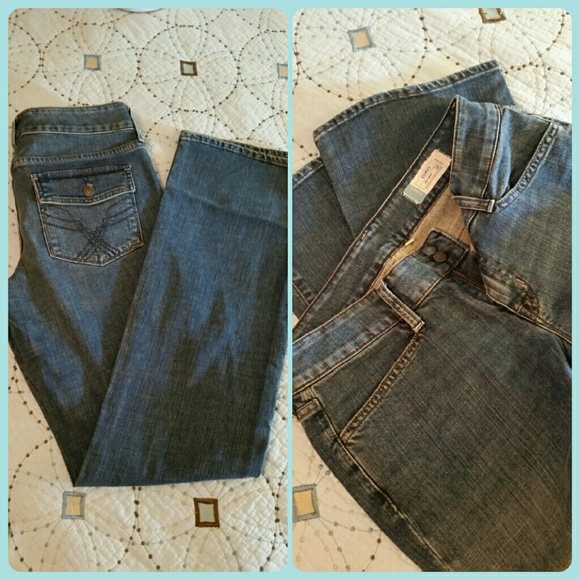 EUC GAP Stretch Curvey Jeans
