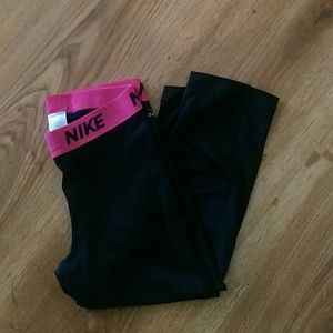 Nike DRI-FIT Running Capri's