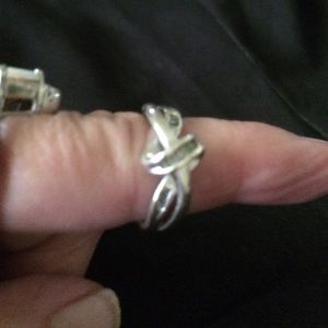 Sterling silver ring with baguettes