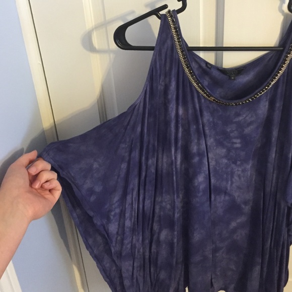 Guess Tank - Picture 3 of 3