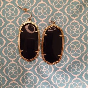 Kendra Scott Danielle black earrings