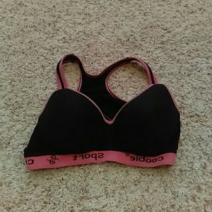 Sports bra