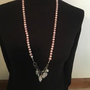 Pearl necklace interchanges to bracelet