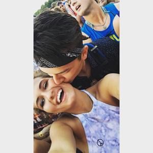 Meet your Posher, Yoanna