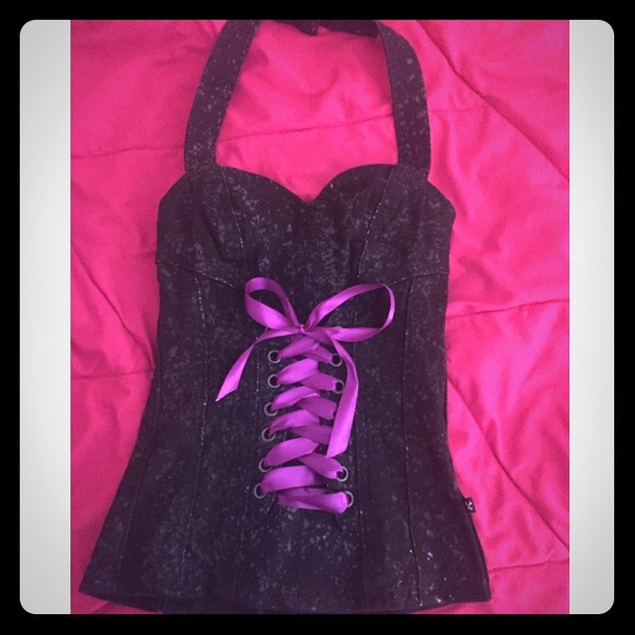 Hot Topic Tops - Corset style top