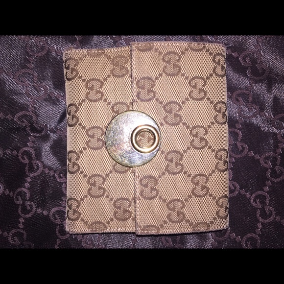 Auth Gucci wallet