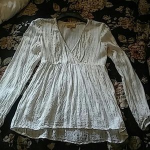 Cream colored size small princess vera wang shirt