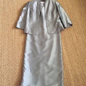 Formal dress with 3/4 length sleeve jacket