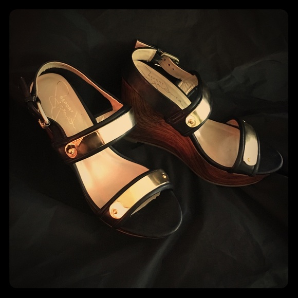 Signature Report Wedges