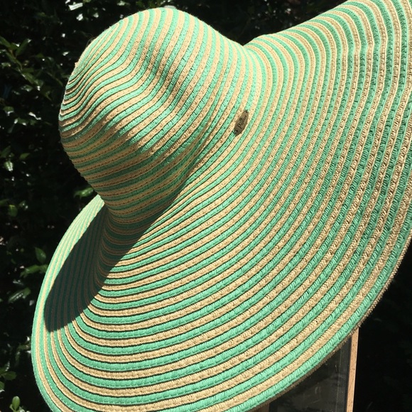 Sun hat - Picture 2 of 2