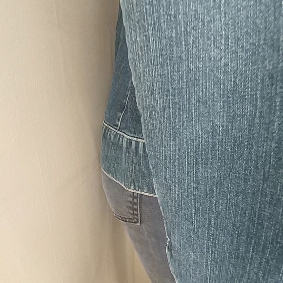 🔥Vintage🔥 I.E RELAXED DISTRESSED STYLE DENIM JACKET - Picture 4 of 8