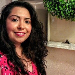 Meet your Posher, Crystal