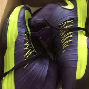 Nike Hyperdunk  Basketball Court Shoes