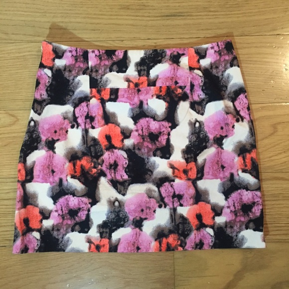 J. Crew Watercolor Potpourri Mini - Picture 3 of 4