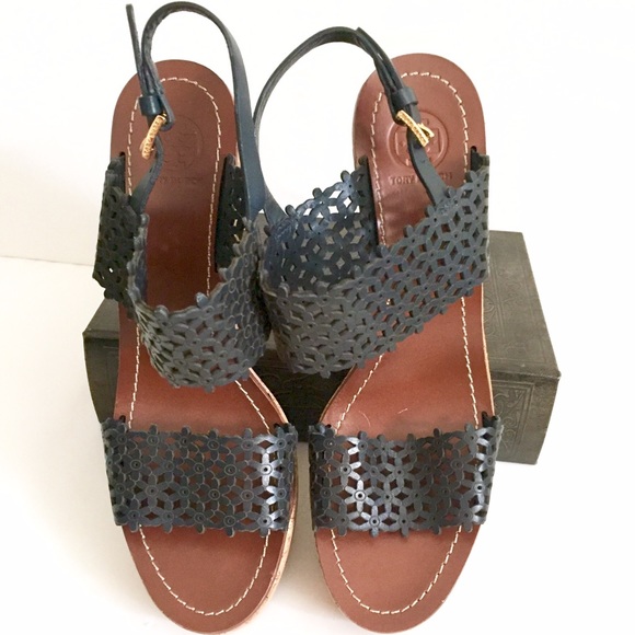 TORY BURCH Daisy Navy Leather Sandals Sz 9.5 NWOT - Picture 4 of 4