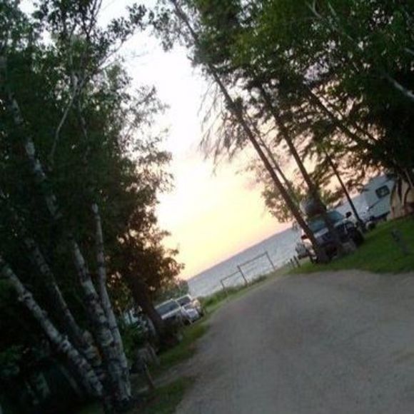 Meet your Posher, Missy - Picture 2 of 2