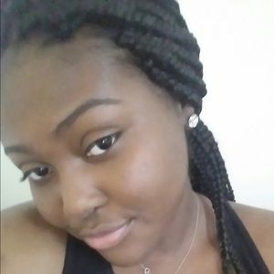 Meet your Posher, Bre